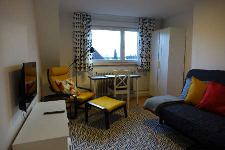 Möbliertes Schlafzimmer 2-Zimmer-Wohnung Lahr Schwarzwald